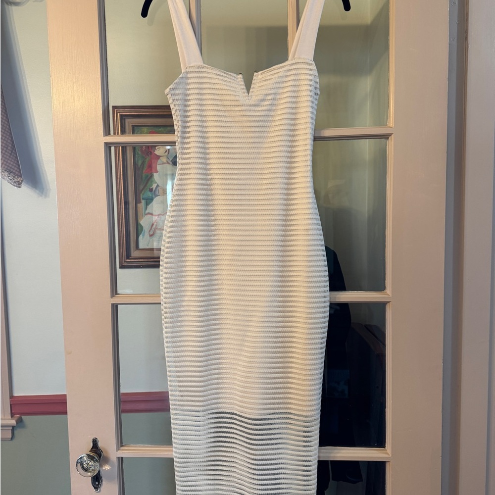 Good American beige body on midi-dress, excellent condition. Size 0